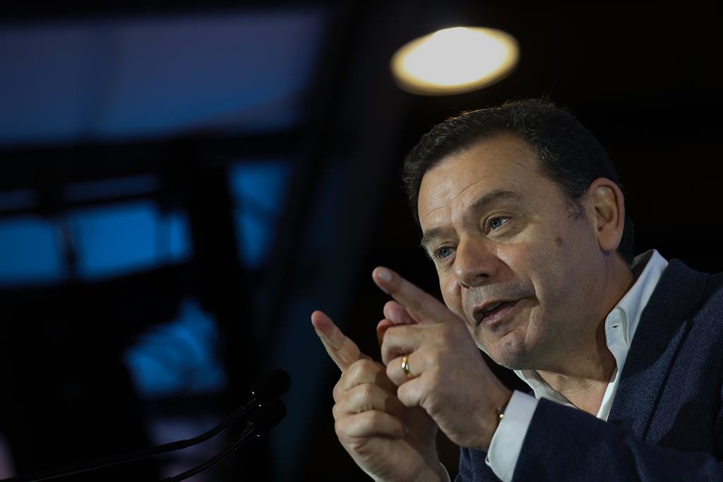 Luís Montenegro fala no Chega e apela aos possíveis eleitores de Ventura Luís Montenegro fala no Chega e apela aos possíveis eleitores de Ventura