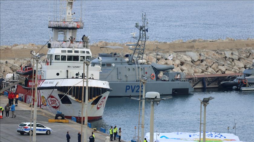Navio com ajuda humanitária para a Faixa de Gaza zarpou do Chipre