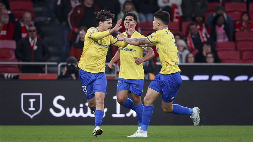 Rodrigo Gomes e Bernardo Vital, Estoril, na Luz. Foto: Filipe Amorim/EPA