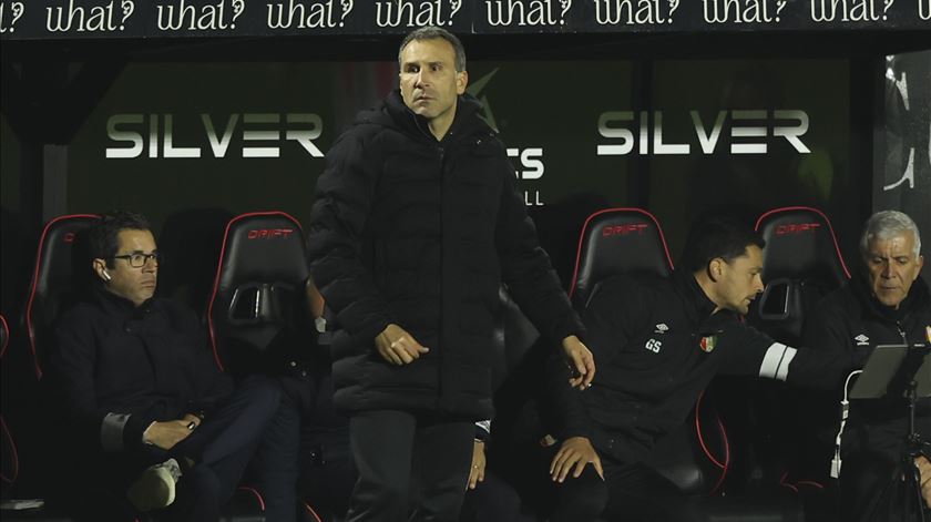 Sai um Sérgio, entra outro. Académico troca Sérgio Vieira pelo técnico dos sub-23
