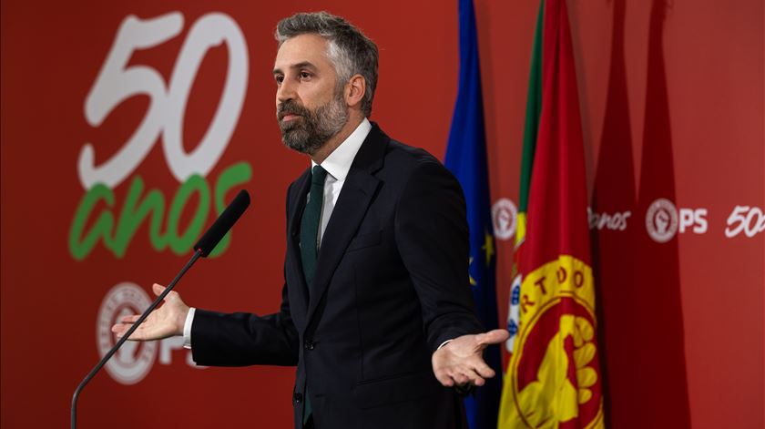 Pedro Nuno Santos acusa Montenegro de preparar "governo de vitimização"