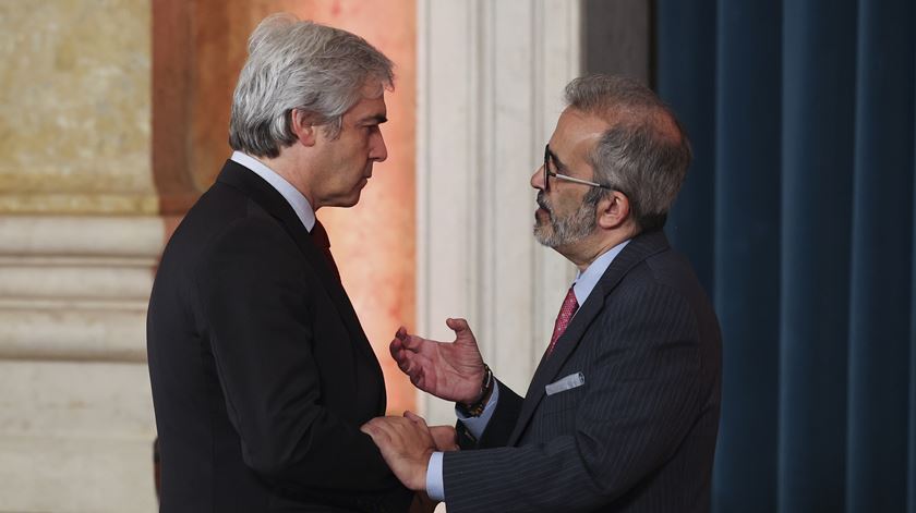 Quatro ministros ganharam mais quatro mil euros mês por terem sido eurodeputados
