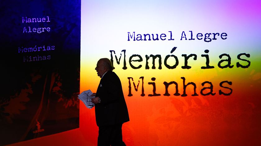 Manuel Alegre vence Grande Prémio de Literatura Biográfica Miguel Torga