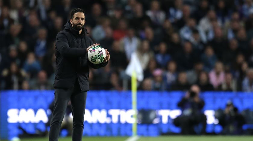 "Não resultou". Inácio à esquerda e as consequências dessa decisão no FC Porto-Sporting "Não resultou". Inácio à esquerda e as consequências dessa decisão no FC Porto-Sporting