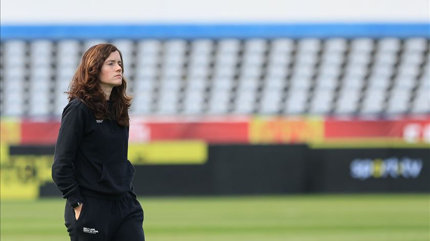 Mariana Cabral: "Sporting podia ser muito melhor, mas em Portugal acham que te fazem um favor por ter equipa feminina" Mariana Cabral: "Sporting podia ser muito melhor, mas em Portugal acham que te fazem um favor por ter equipa feminina"