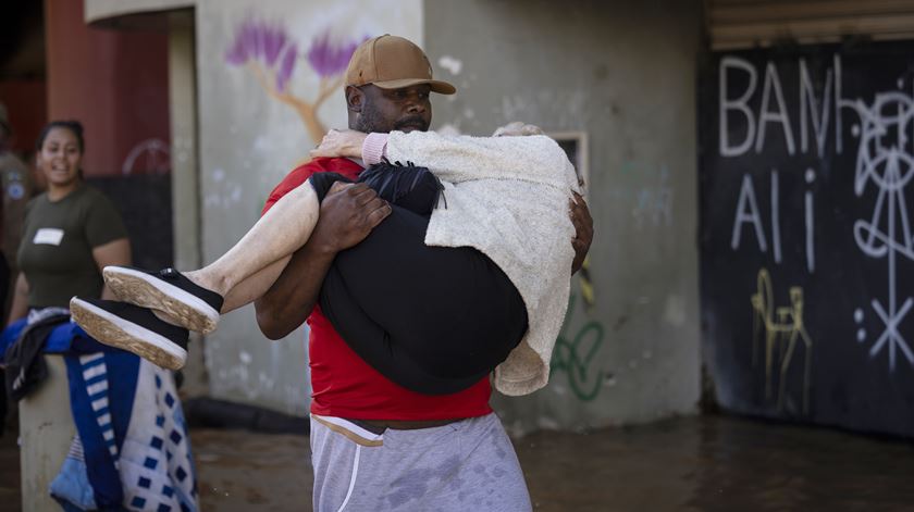 At least 83 dead, dozens missing after floods in southern Brazil state. Foto: Isaac Fontana/EPA