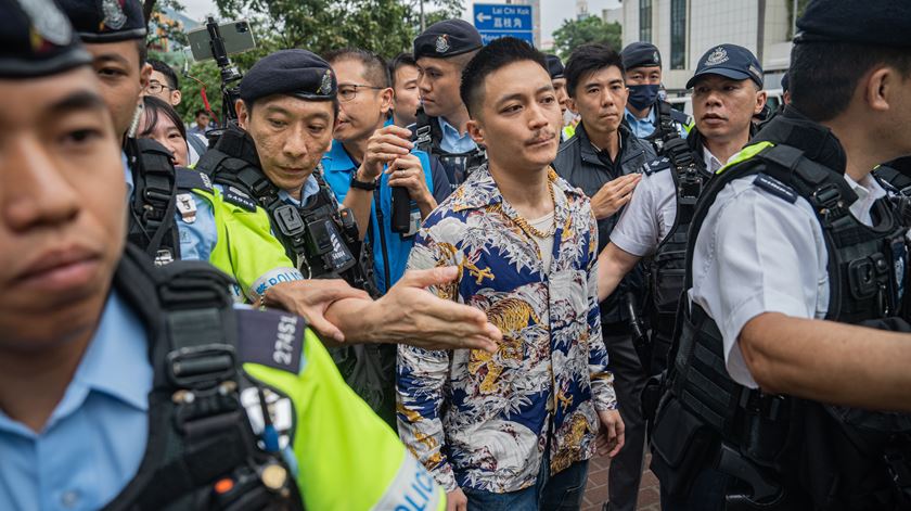 HRW acusa Hong Kong de intensificar perseguição e condenação de ativistas