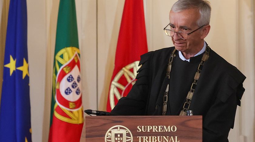 Presidente do Supremo lamenta "apatia muito grande" na reforma dos tribunais