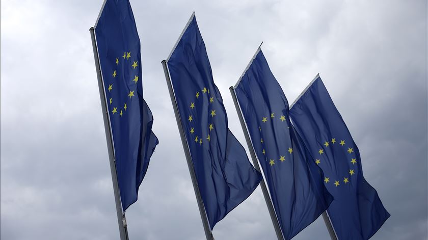 BCE poderá anunciar esta quinta-feira a oitava descida das taxas de juro