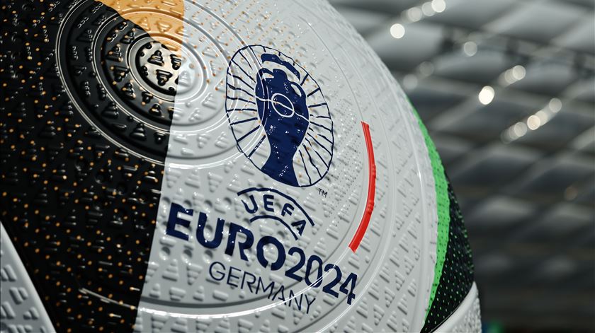 ​Tudo sobre o Euro 2024 na palma da mão. Conheça a app oficial