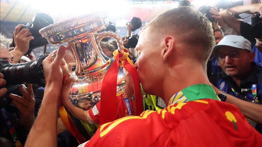 Dani Olmo, o espanhol que quase foi croata e que "se jogasse no Benfica valeria tanto como Félix"