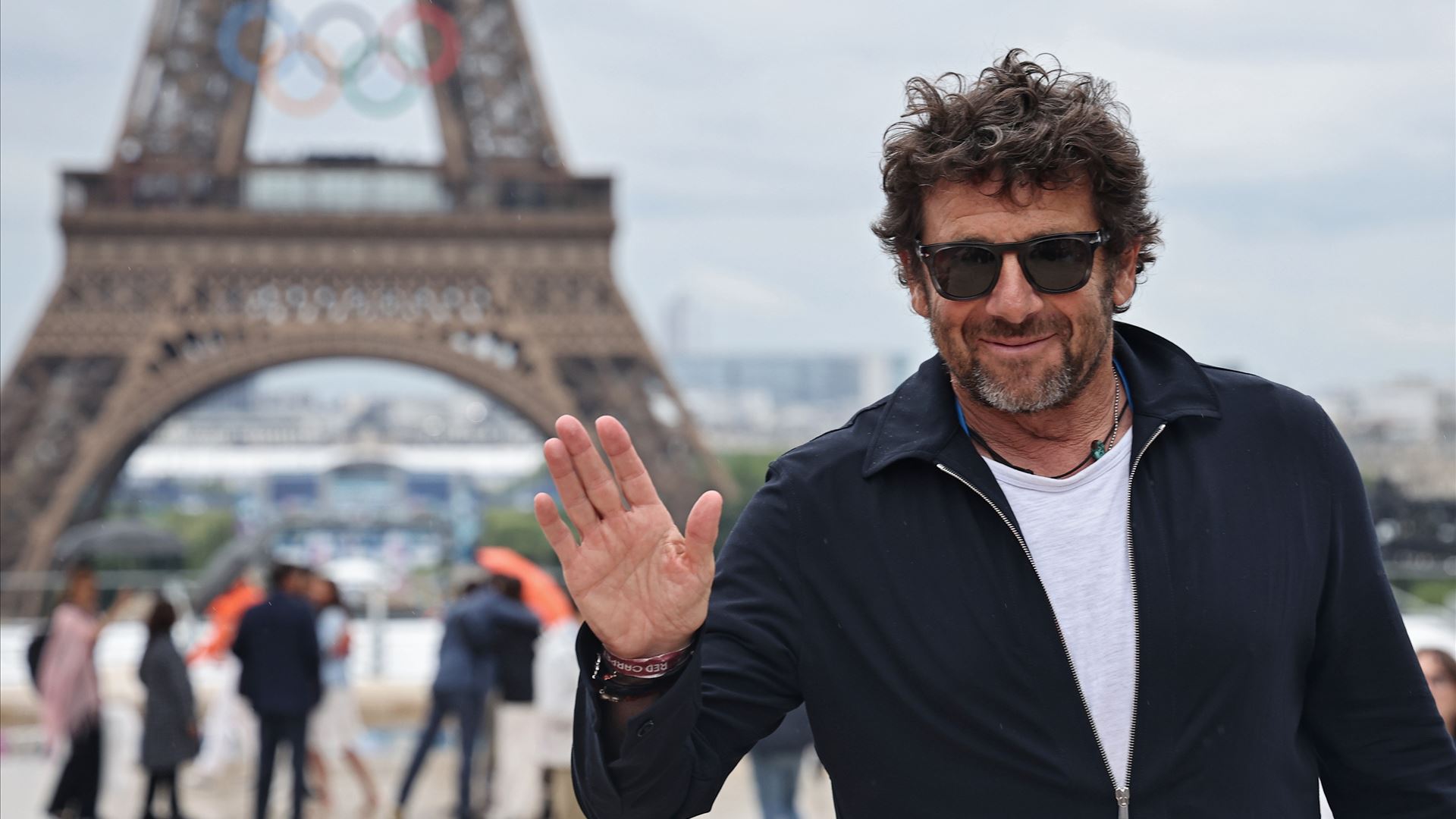 Cantor Patrick Bruel detido por suspeita de abusos