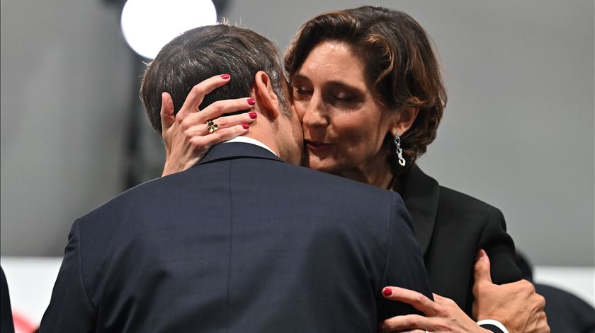 O cumprimento deu-se durante a cerimónia de abertura dos Jogos Olímpicos de Paris Foto: Joel Marklund / Pool/EPA