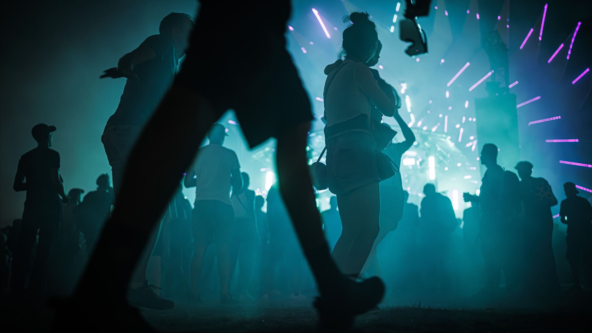 Lara Dâmaso, Nídia, Dj Firmeza e Helviofox vão estar na Bienal de Veneza de Música