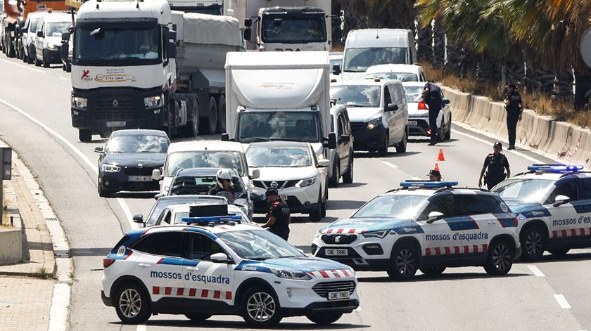 Operação de busca por Puidgemont entretanto cancelada. Foto: Quique Garcia/EPA