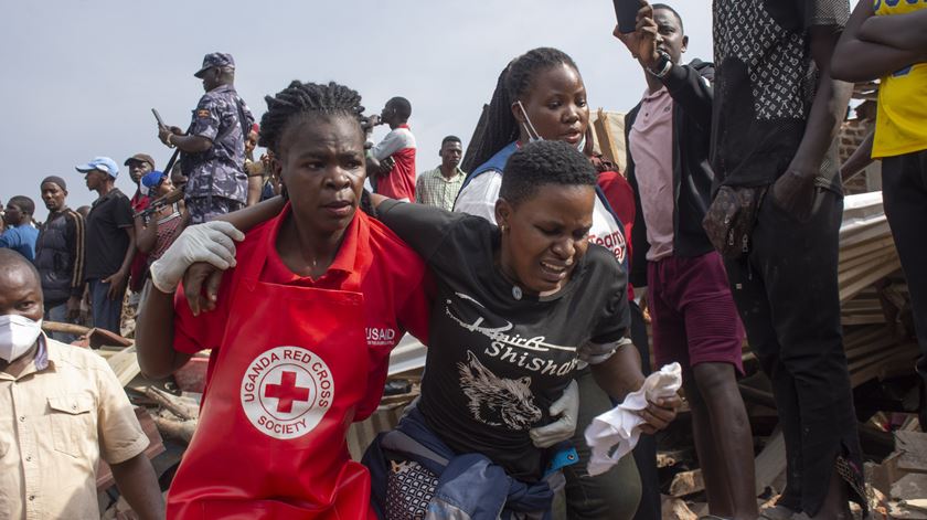 Uganda. Número de mortes em aterro sanitário sobe para 18
