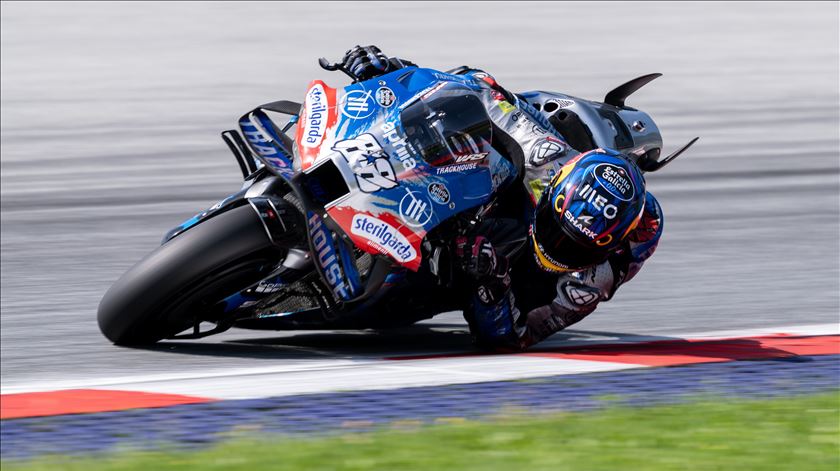Miguel Oliveira em quinto no "sprint" de Aragão. Márquez vence pela primeira vez Miguel Oliveira em quinto no "sprint" de Aragão. Márquez vence pela primeira vez