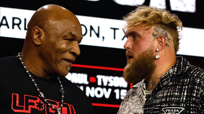 Combate de Mike Tyson contra influencer Jake Paul acontece este sábado de madrugada