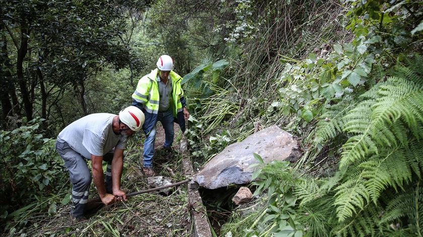 Um morto e dois feridos na Madeira. Turistas espanhóis apanhados em derrocada
