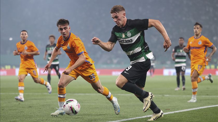 Campeão Sporting joga fora com o Casa Pia no arranque do campeonato. Foto: Miguel A. Lopes/EPA