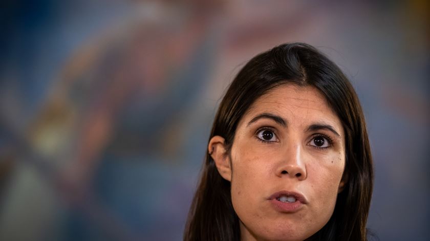 5 de Outubro: BE pede parecer da PSP após decisão de vedar cerimónia ao público