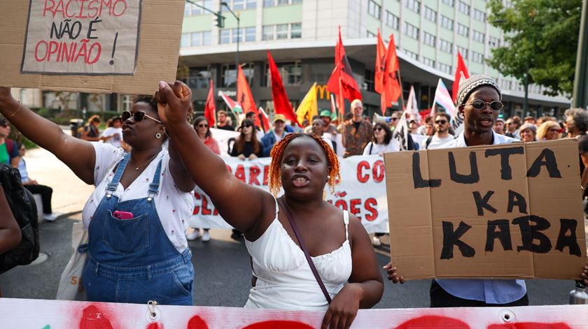 "25 de Abril também é Cabral". Primeira Marxa Cabral de Lisboa enche Avenida da Liberdade