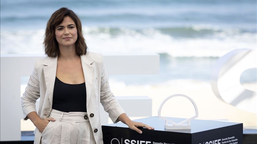 Atriz Joana Santos premiada na Grécia pelo filme "On Falling"