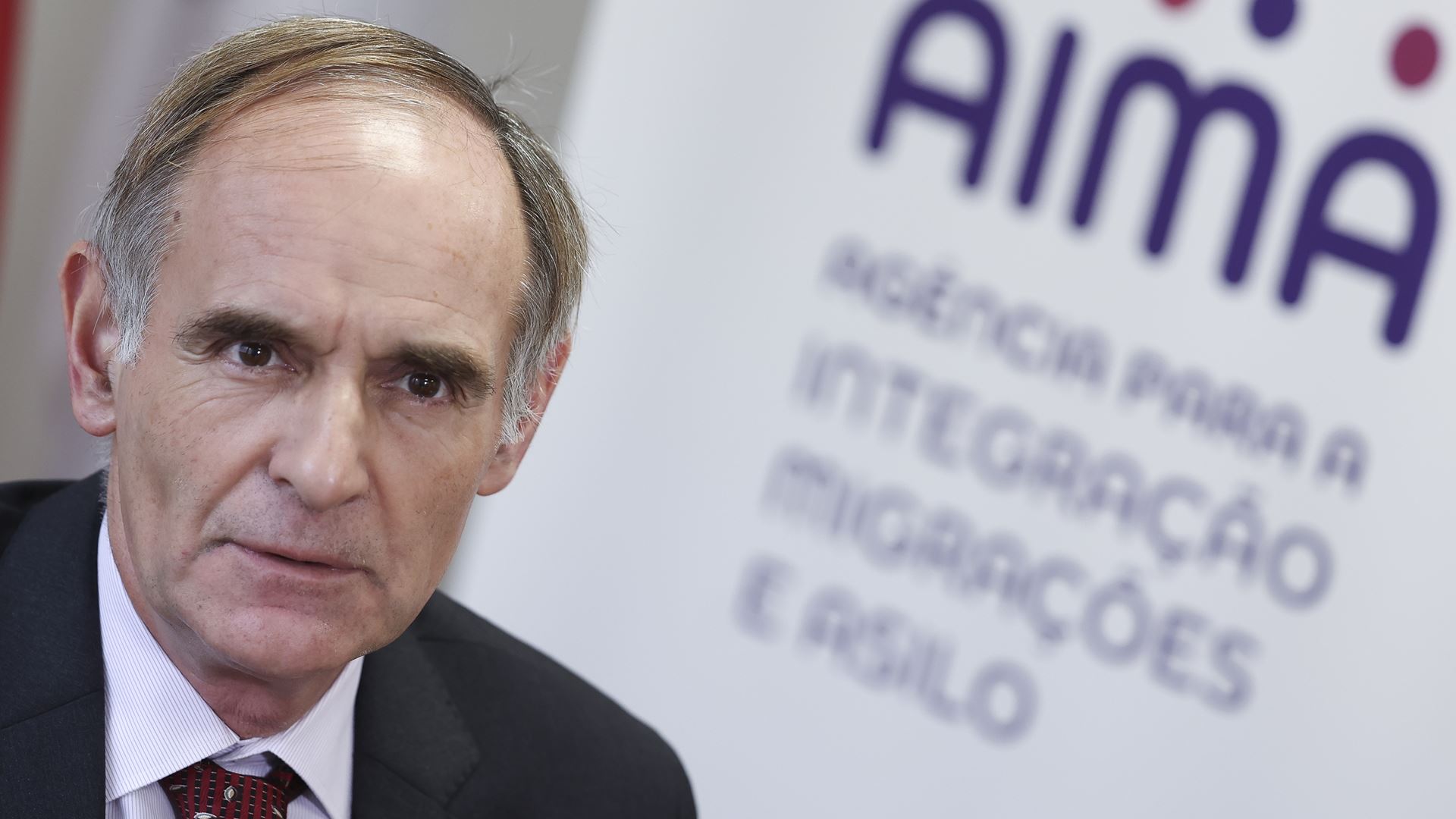 Greve de mediadores culturais da AIMA leva trabalhadores à sede do Governo