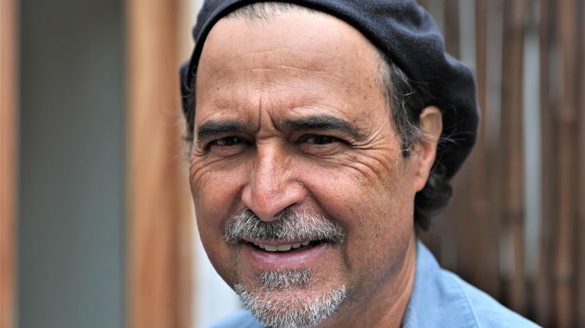 Agualusa receia surgimento de "extrema-direita" em África que atinja imigrantes, incluindo portugueses