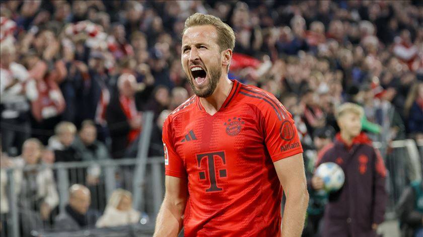 Harry Kane esperou 15 anos para conquistar o primeiro troféu da carreira