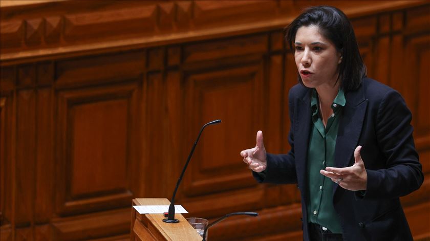 Casamento vai ser proibido até aos 18 anos