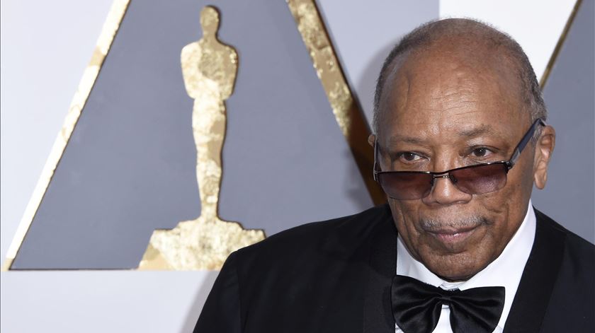 Quincy Jones teve uma carreira de mais de 60 anos e trabalhou com os nomes maiores da música e cinema. Foto: Paul Buck/EPA