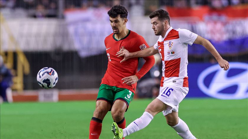 Tomás Araújo e Tiago Djaló "muito felizes" com a estreia na seleção