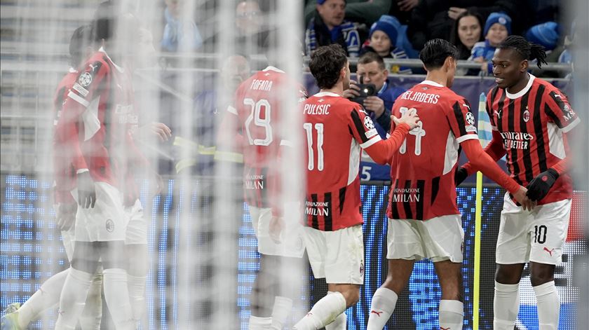 AC Milan de Paulo Fonseca vence com golo de Rafael Leão