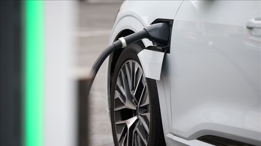 Quer comprar um veículo elétrico? Candidaturas a apoios do Estado abrem esta segunda-feira