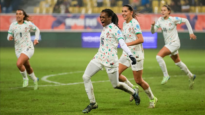 "Nós é que merecíamos". Jogadoras da seleção felizes por irem a mais um Europeu