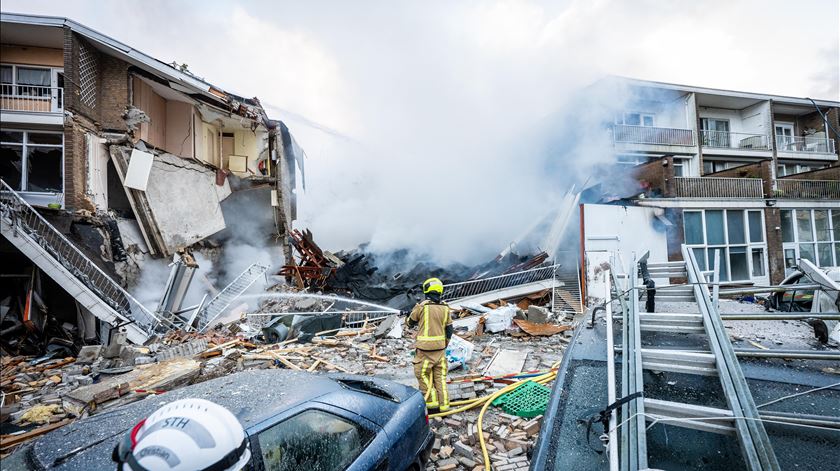 Explosão destruiu vários apartamentos. Foto: Josh Walet/EPA