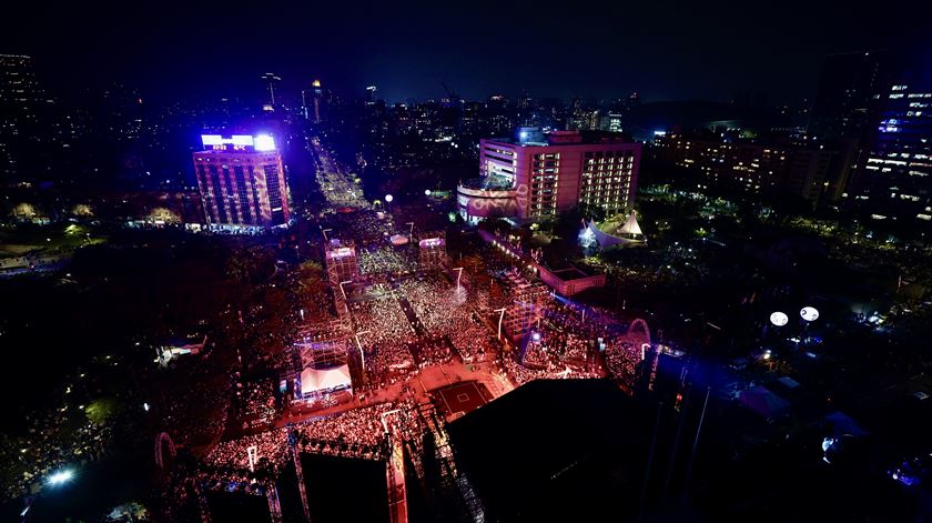 New Year`s firework display at Taiwan`s Taipei 101 tower. Foto: Ritchie B. Tongo/EPA