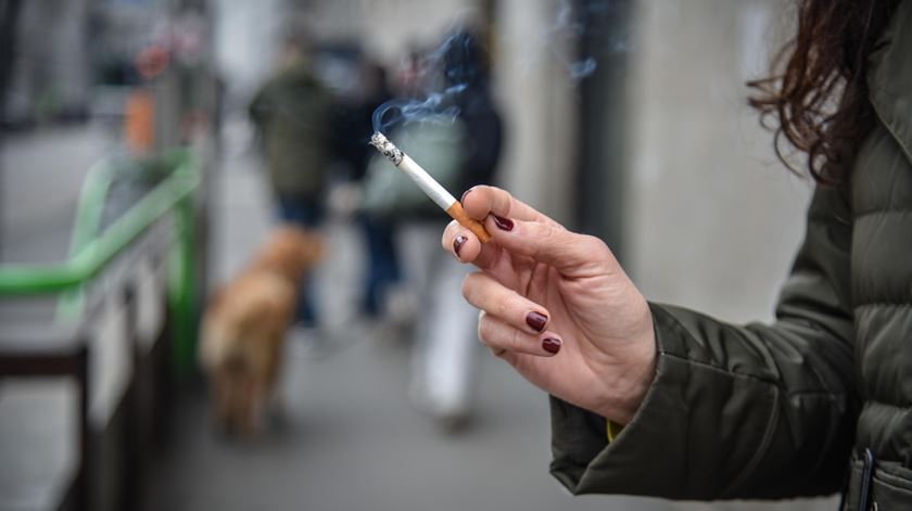 65 mil crianças morrem anualmente devido ao fumo passivo