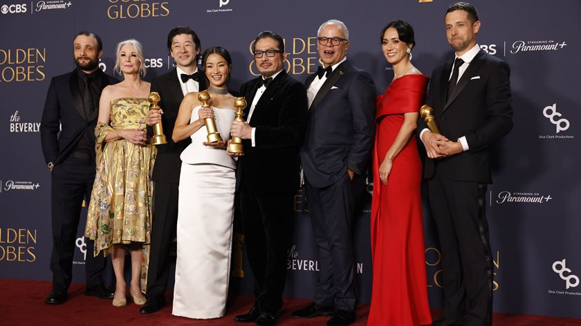 "Shogun" conquista Globos de Ouro com prémios para "Hacks" e "Baby Reindeer"