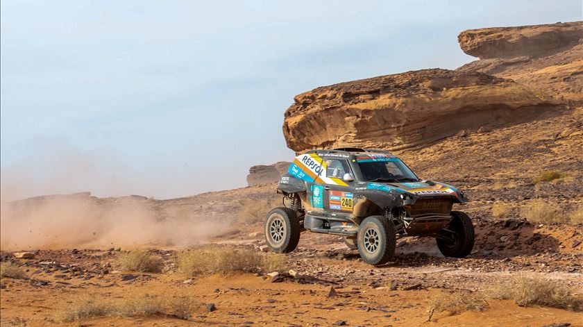 Lendas do Dakar acreditam que João Ferreira pode vencer