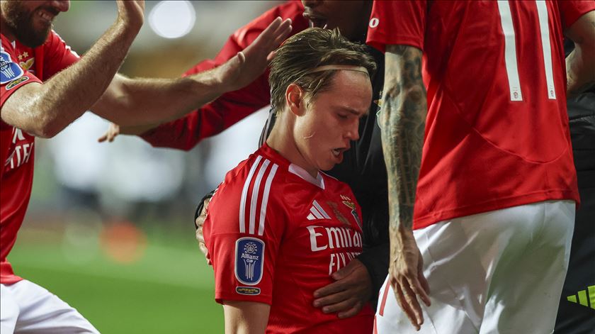 "Foi claramente muito cedo para Schjelderup ir para o Benfica": Manniche tem uma teoria