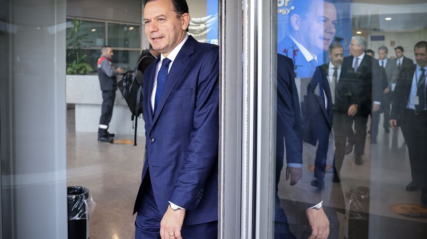 Frente Cívica considera "uma ficção" separar o primeiro-ministro da empresa da família Montenegro