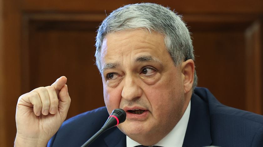 Paulo Macedo diz que lucros da CGD não são de curto prazo mas para ficar