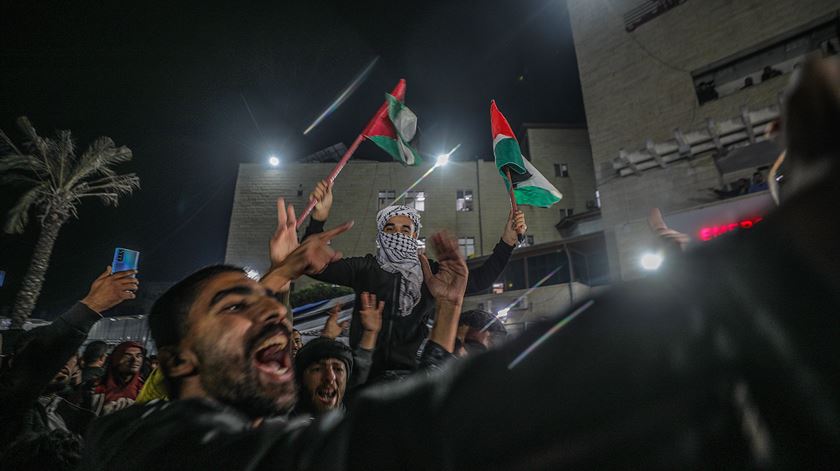 Cessar-fogo em Gaza entra em vigor às 6h30 de domingo