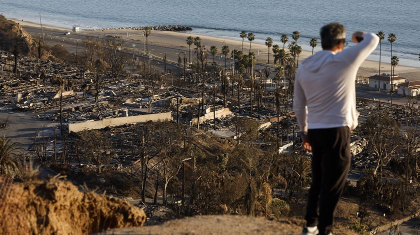 Los Angeles region braces for elevated fire risk with return of Santa Ana winds. Foto: Caroline Brehman/EPA