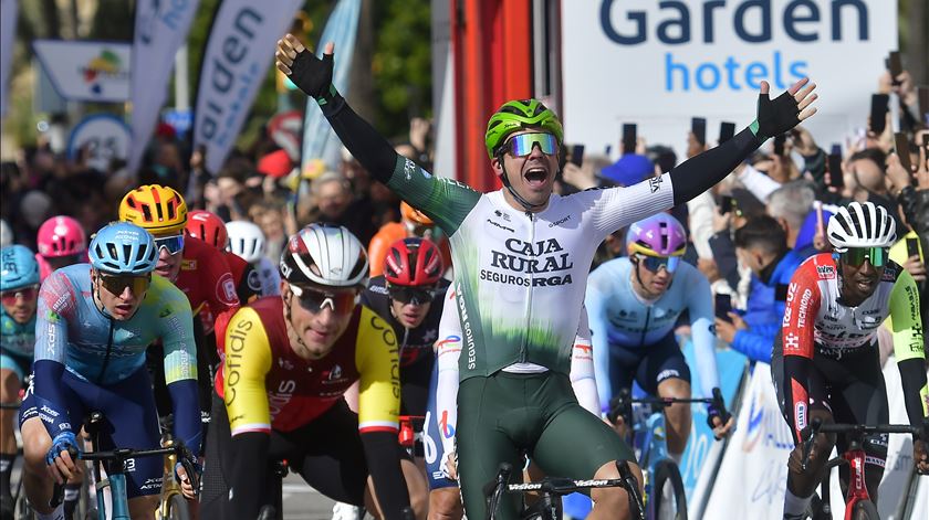 Iúri Leitão: "Não seria vergonha nenhuma ir ao Tour lançar o sprint do Gaviria"