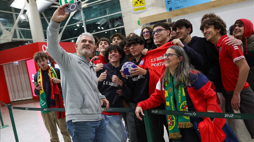 Paulo Jorge Pereira. Chegada da seleção de andebol. Foto: António Cotrim/Lusa