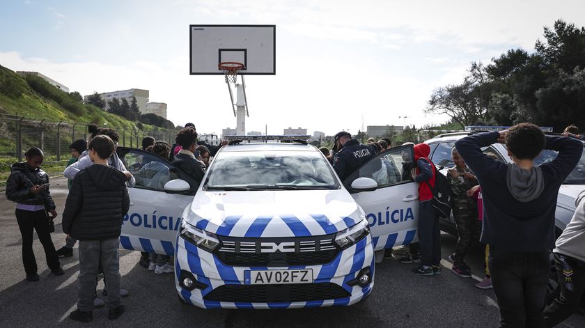 Apreendidas 127 armas nas escolas portuguesas no ano letivo 2024/2025