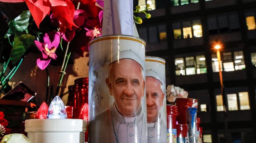 Francisco está hospitalizado na Clínica Gemelli, em Roma. Foto: Giuseppe Lami/EPA